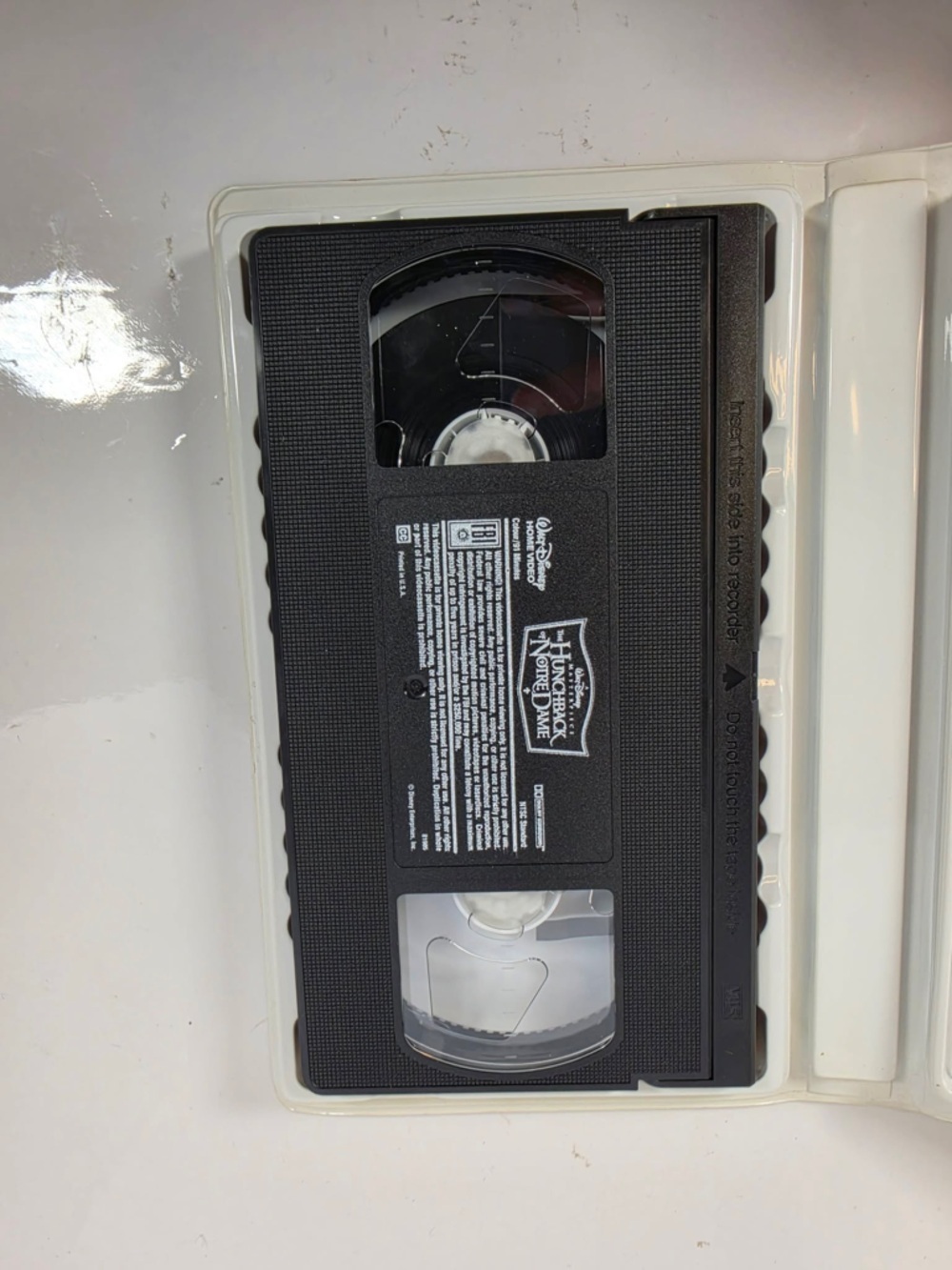 The Hunchback of Notre Dame, 1996 (VHS Tape, Vintage Media) - Picture 2 of 3